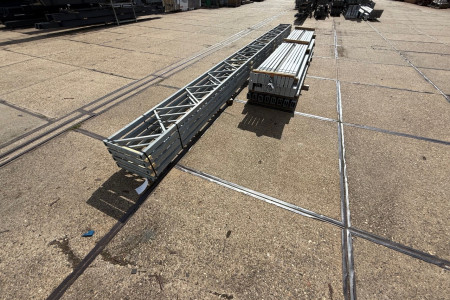 9.70 x 25.00m (242.5m²) platdak